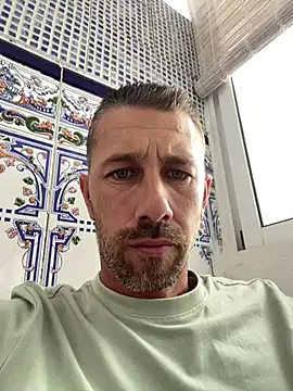 Bigcarlosc Show in webcam