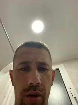 Bigcarlosc Show in webcam