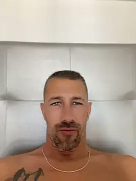הופעת וובקאם של Bigcarlosc