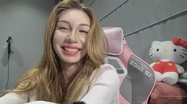 LeatriceHeppel's Live XXX Chat