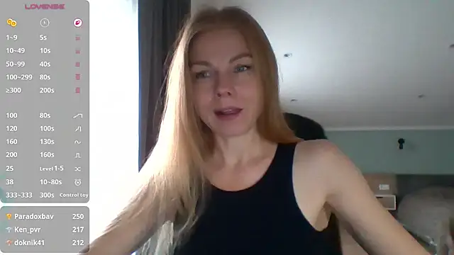 TinaDiamond Chat XXX in diretta