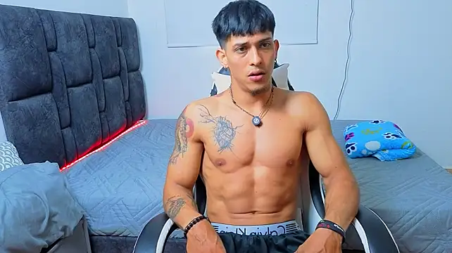 Austin_muscle Webcam Show