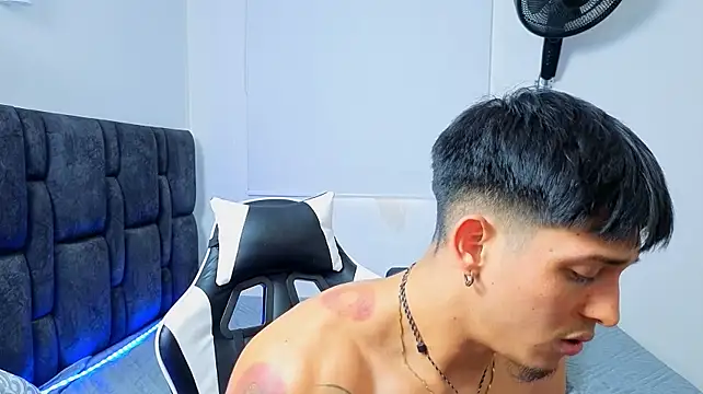 Austin_muscle Webcam Show
