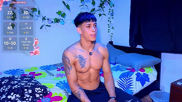 Austin_muscle Show in webcam