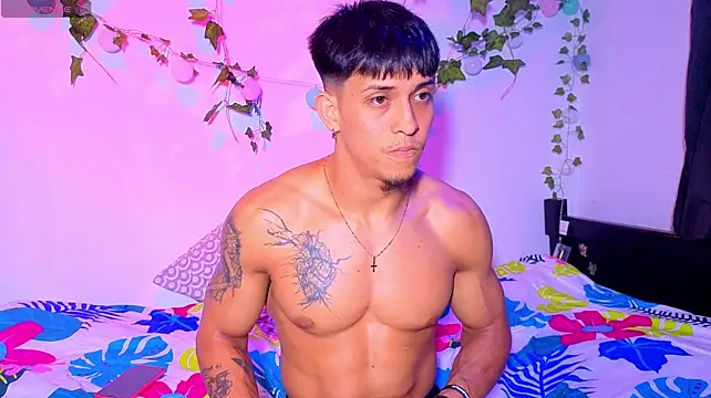 Austin_muscle Webcam-Show