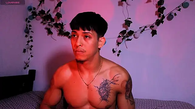 Pertunjukan Kamera Web Austin_muscle