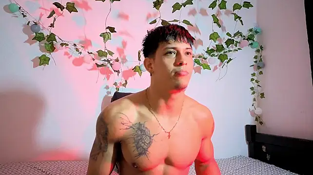 הופעת וובקאם של Austin_muscle