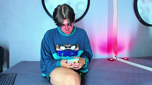 הופעת וובקאם של isaack_grant