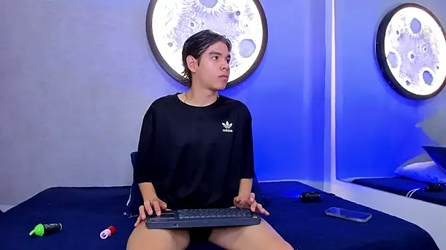 isaack_grant Шоу с уебкамера