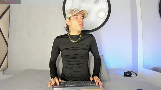 isaack_grant webkamerás műsora