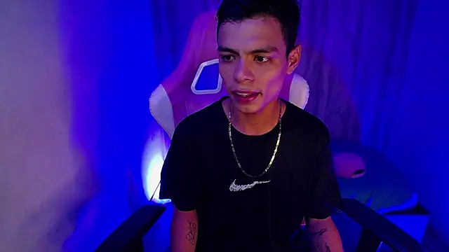 Dayron_leeen Webbikameraesitys