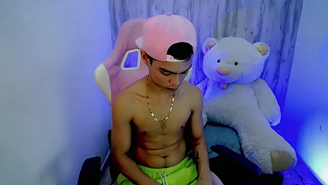 Dayron_leee's Webcam Show