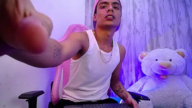 Dayron_leee Шоу с уебкамера