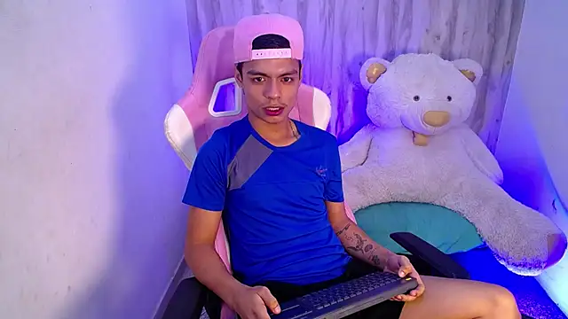Dayron_leee Шоу с уебкамера