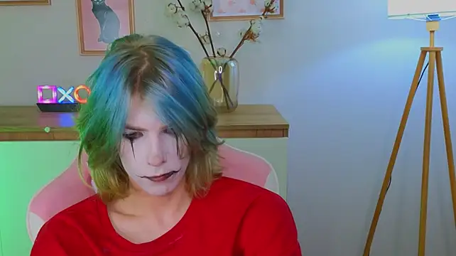lazy_jester: διαδικτυακό σόου στην κάμερα