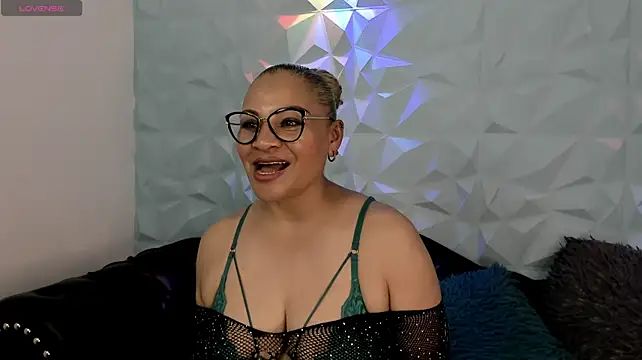 Sol_Rodriguez1's Webcam Show