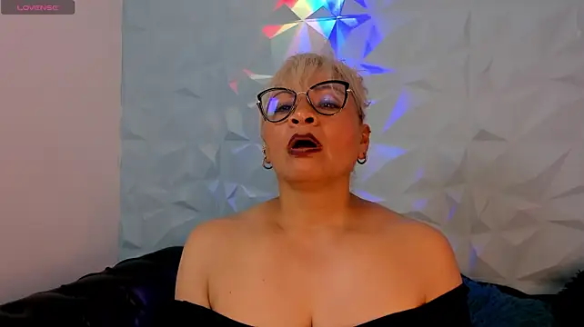 Sol_Rodriguez1 Show in webcam