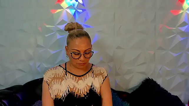 Sol_Rodriguez1's Webcam Show