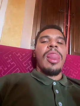 GrouchyMathew Webcam Show