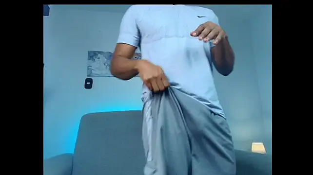 Altus_fit Adlı Modelin Web Kamerası Şovu