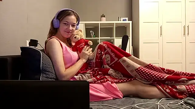 Pokazy przed kamerką – Bella_Manqui