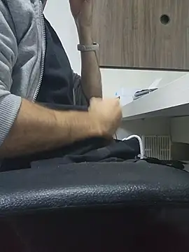 Tone18's Webcam Show