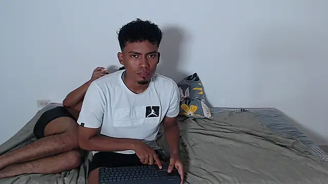 LatinDuos' Webcam Show