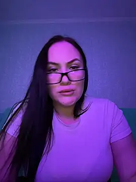צ'אט XXX בשידור חי של LunaxxDreams