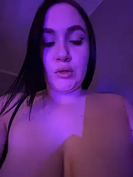 LunaxxDreams' Live XXX Chat