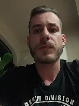 TatuadoSC01n Webbikameraesitys