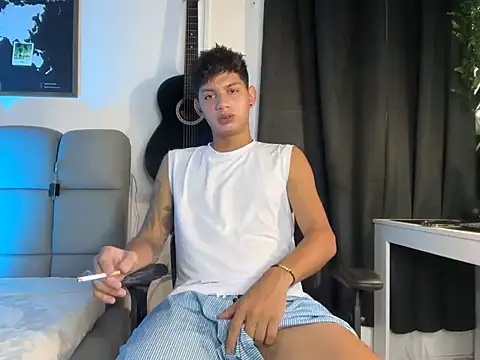 Soydaniel_naughty Show in webcam