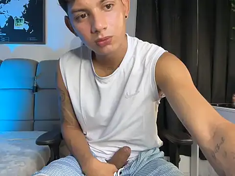 Soydaniel_naughty Show in webcam