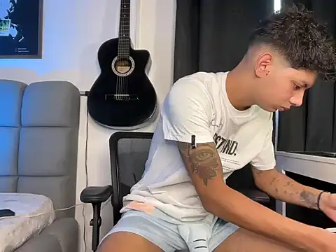 Soydaniel_naughty's Webcam Show