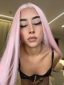 kymberly_18 Show in webcam