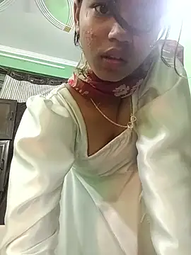 queen_queen Show in webcam