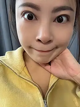 YaoYao8888's Webcam Show