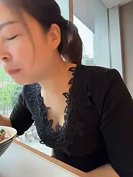แชท XXX สดของ YaoYao8888