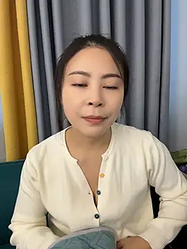 YaoYao8888 在線直播表演