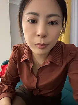 YaoYao8888 Adlı Modelin Canlı XXX Sohbeti