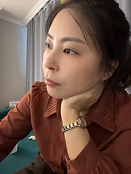 YaoYao8888 Adlı Modelin Canlı XXX Sohbeti