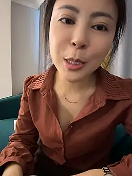 YaoYao8888 Adlı Modelin Canlı XXX Sohbeti