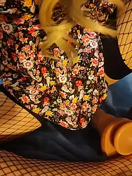 MarthaB webcam show