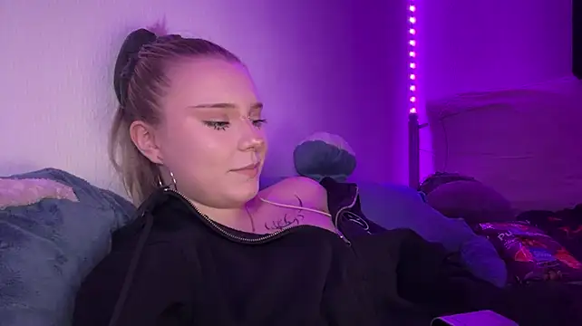 Živý XXX chat KyraBumbray