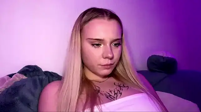 KyraBumbray: вебкам-шоу