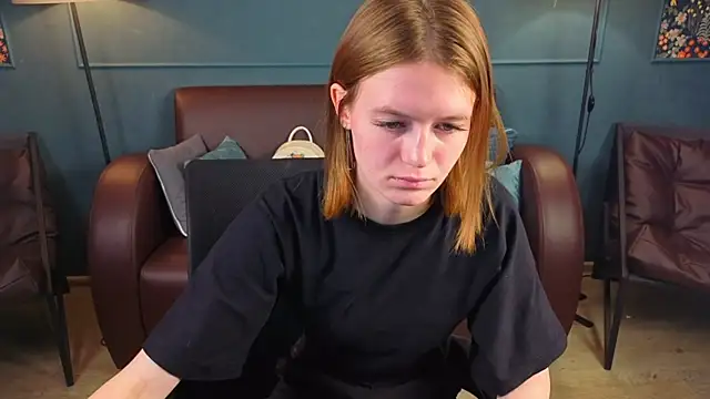 AmeliaDervisn Webbikameraesitys