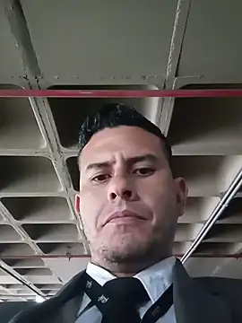 Show modela tonytroyano na web-kameri
