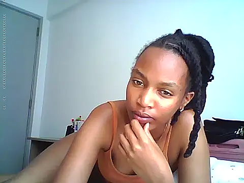 Hott_chicc Adlı Modelin Canlı XXX Sohbeti