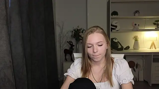 Živý XXX chat YuonneJoffe