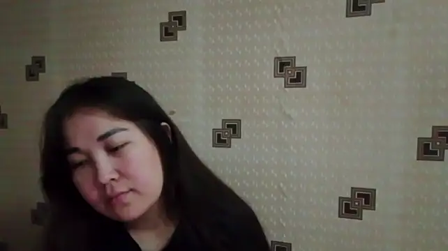 Aruelle0 Show in webcam