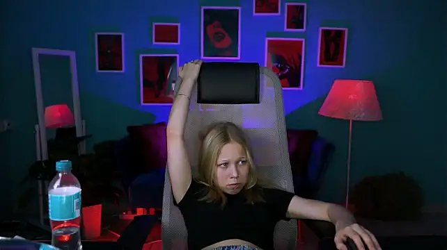 Онлайн чат XXX AsyaWalton